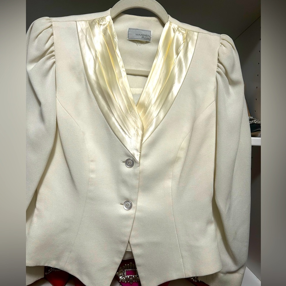 Warren Platner Cream Blazer with Puffed Shoulders and Satin Shawl Collar